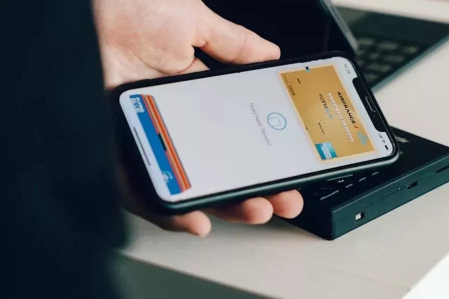 Apple Pay va enfin changer sur iPhone, grâce à l’Europe